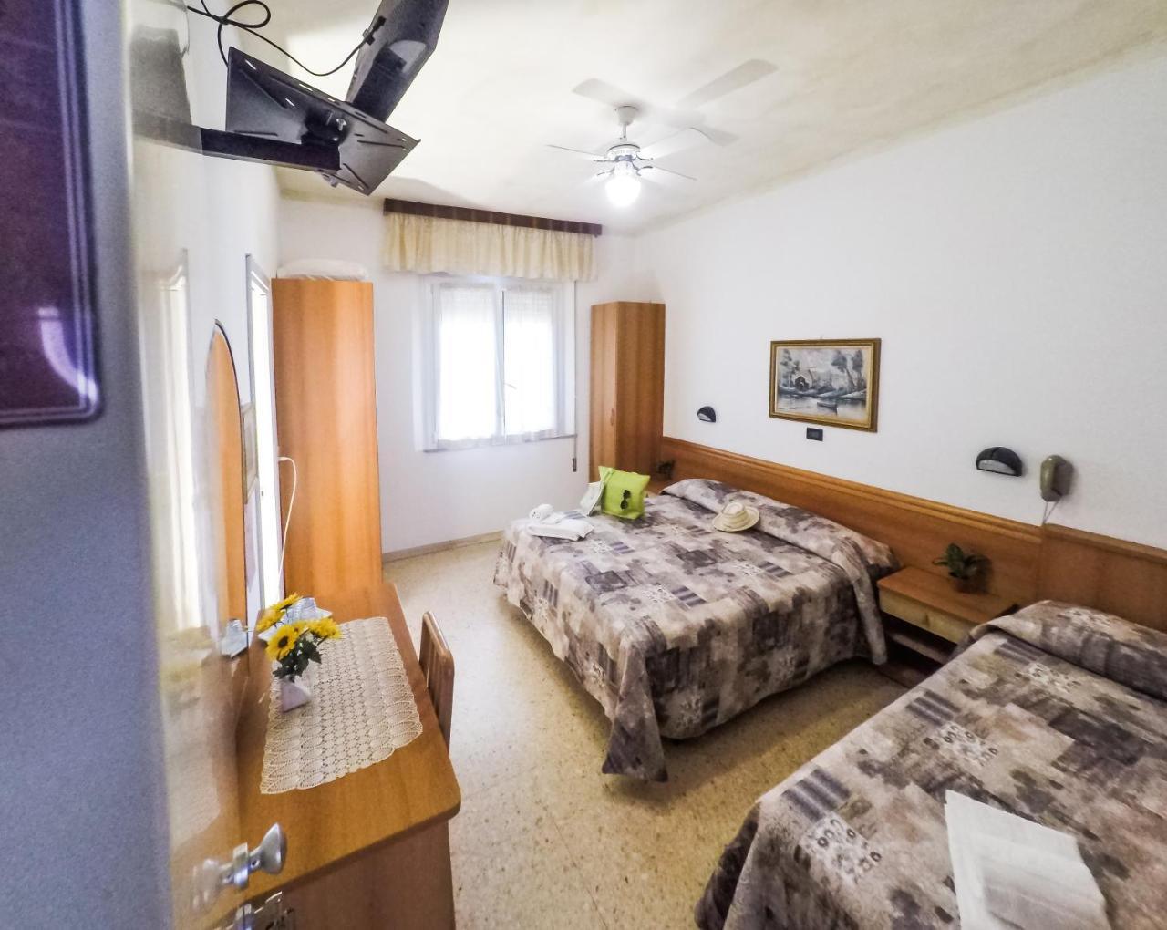 Hotel Trianon Bellaria-Igea Marina Exterior foto