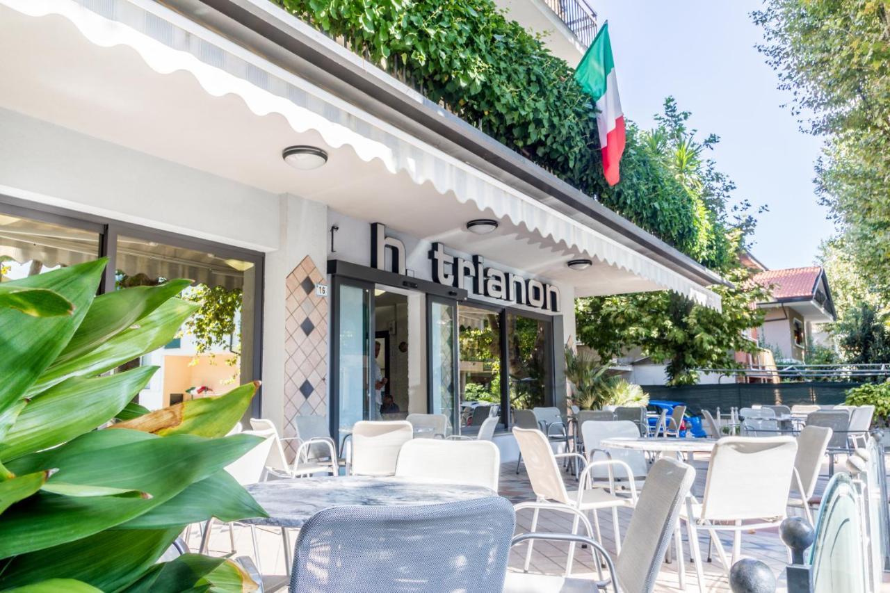 Hotel Trianon Bellaria-Igea Marina Exterior foto
